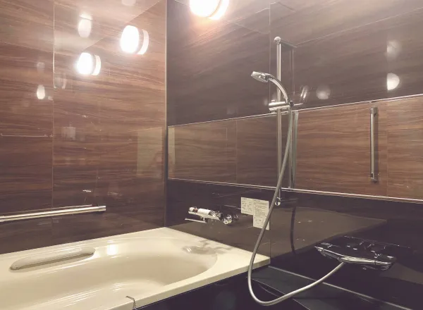 バスルームの内観